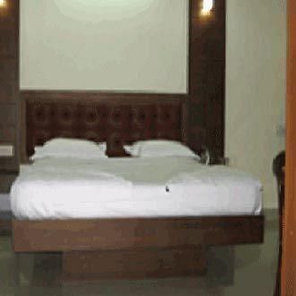 היידראבד Hotel Golden Point Residency מראה חיצוני תמונה